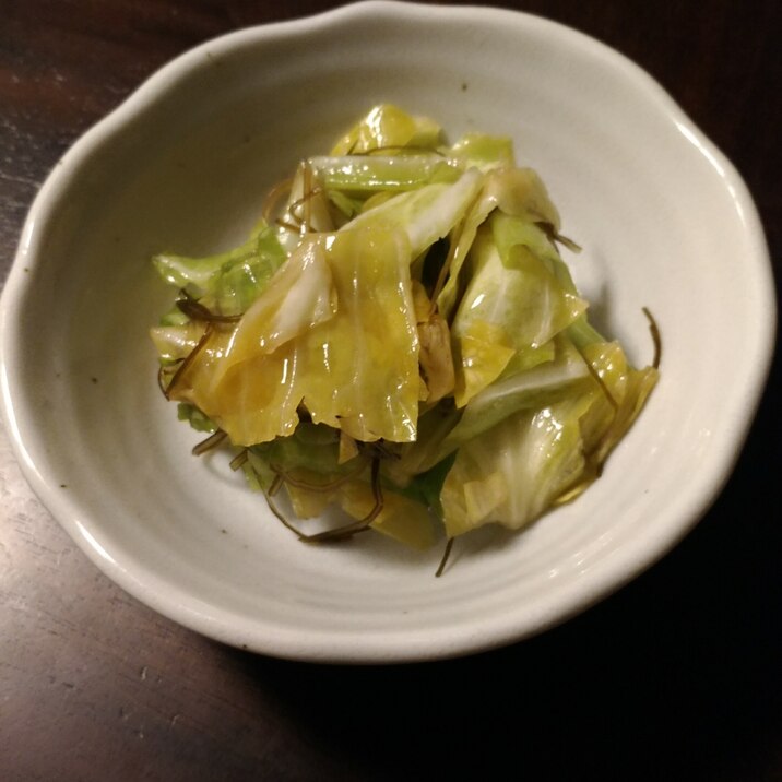 キャベツ大量消費。残ったすし酢でさっぱりキャベツ